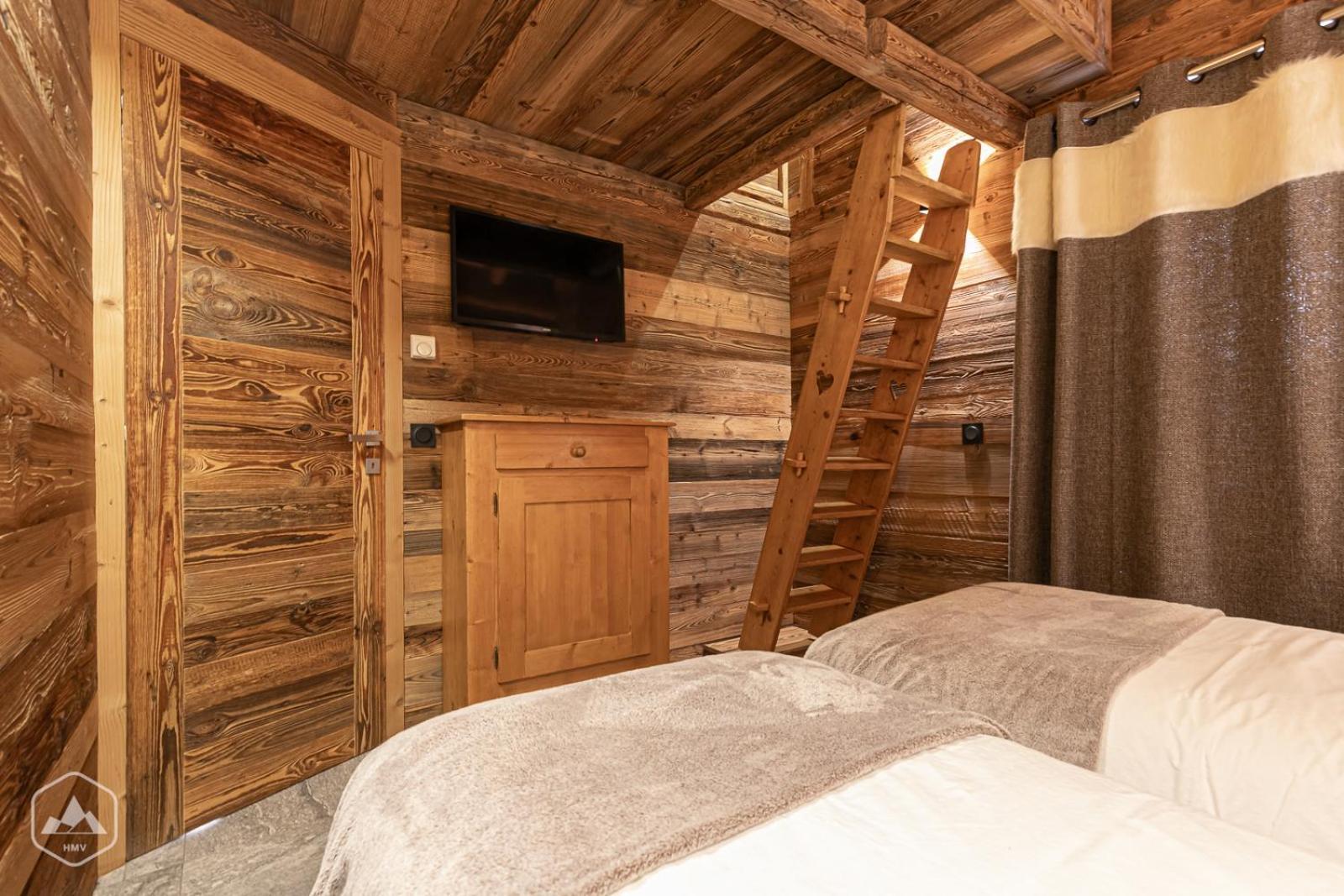 Chalet Les Cocales Residence Sejour Et Nuitees B&B - Appartement Pin Cembro Bessans Dış mekan fotoğraf